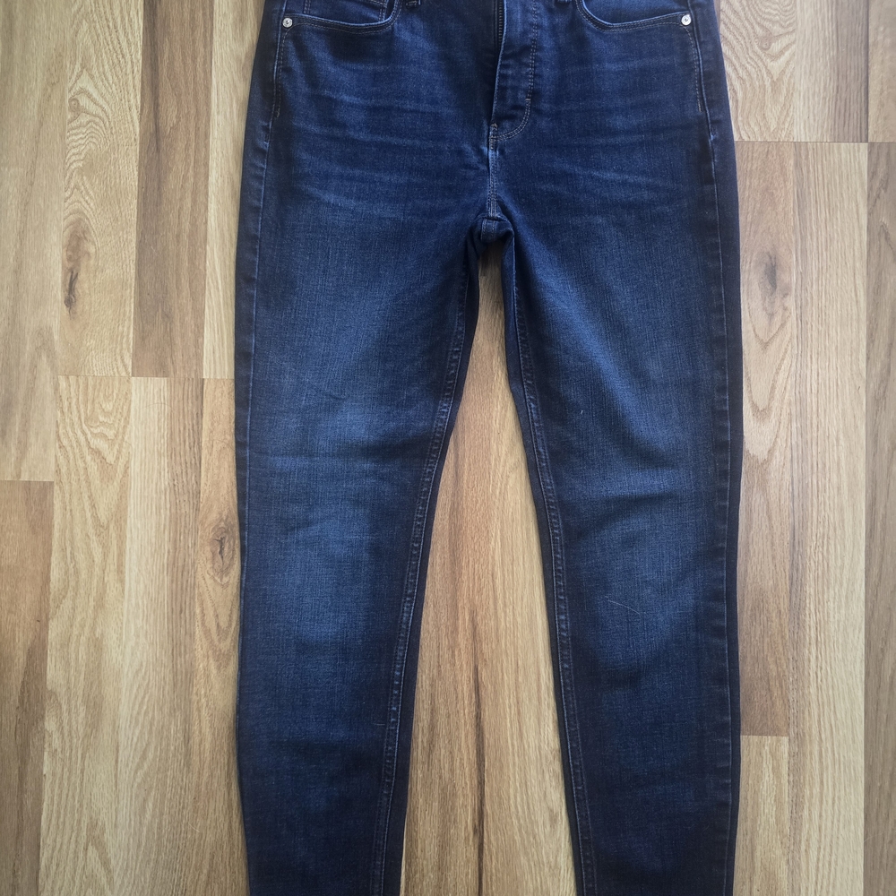 White House Black Market Indigo Skinny Ankle Jeans